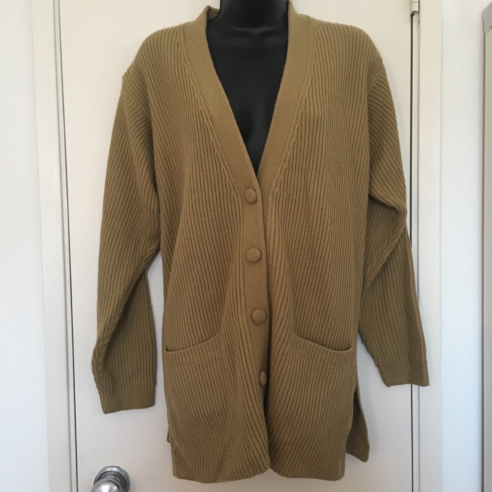 Vintage “boyfriend” knitted tan sweater